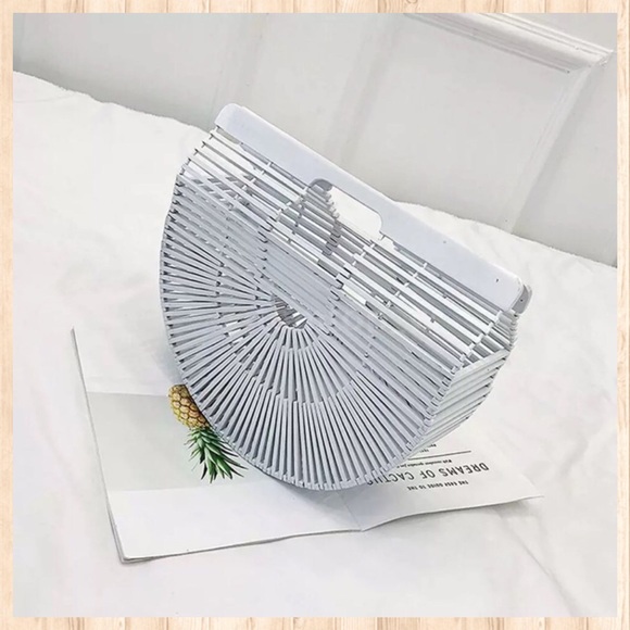 🌴OVERSIZED WHITE BAMBOO HANDBAG-TOP HANDLE-NEW🌴 - Picture 3 of 3